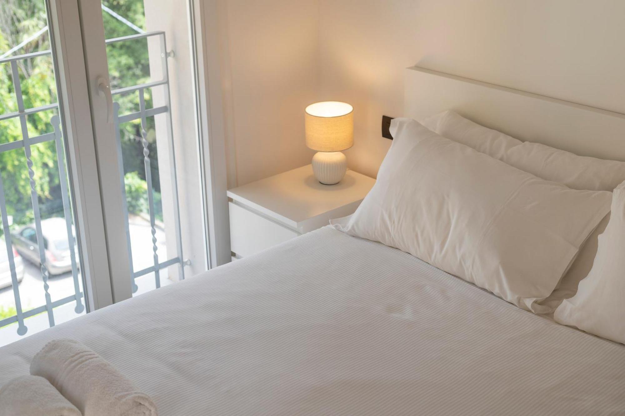 Olmo Suites โกโม ภายนอก รูปภาพ