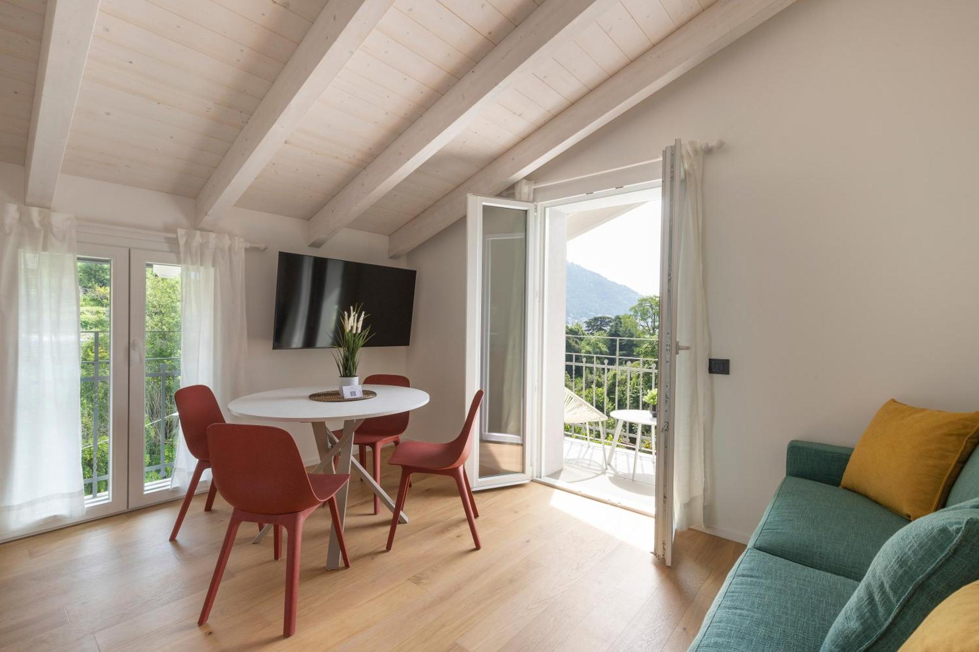 Olmo Suites โกโม ภายนอก รูปภาพ