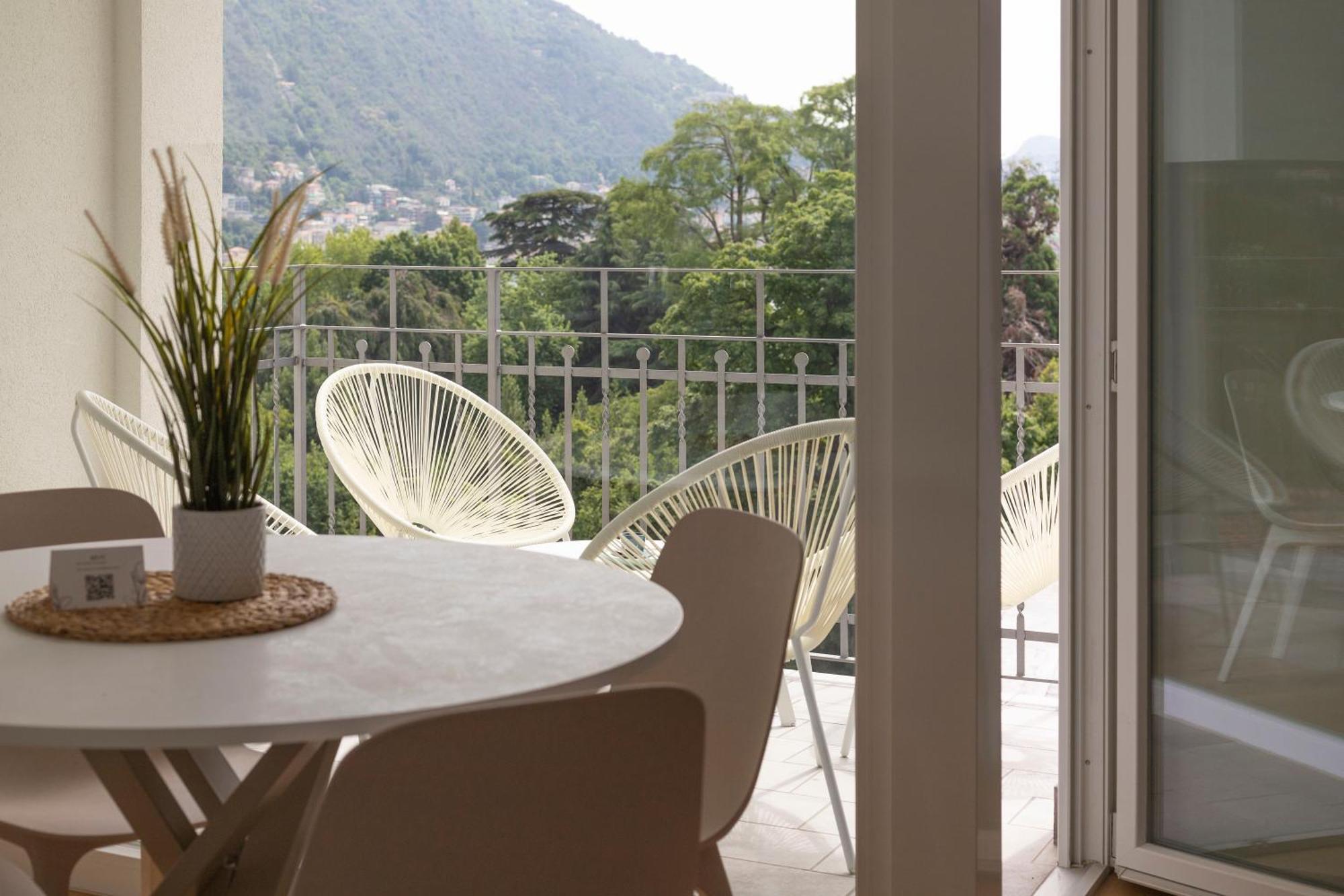 Olmo Suites โกโม ภายนอก รูปภาพ