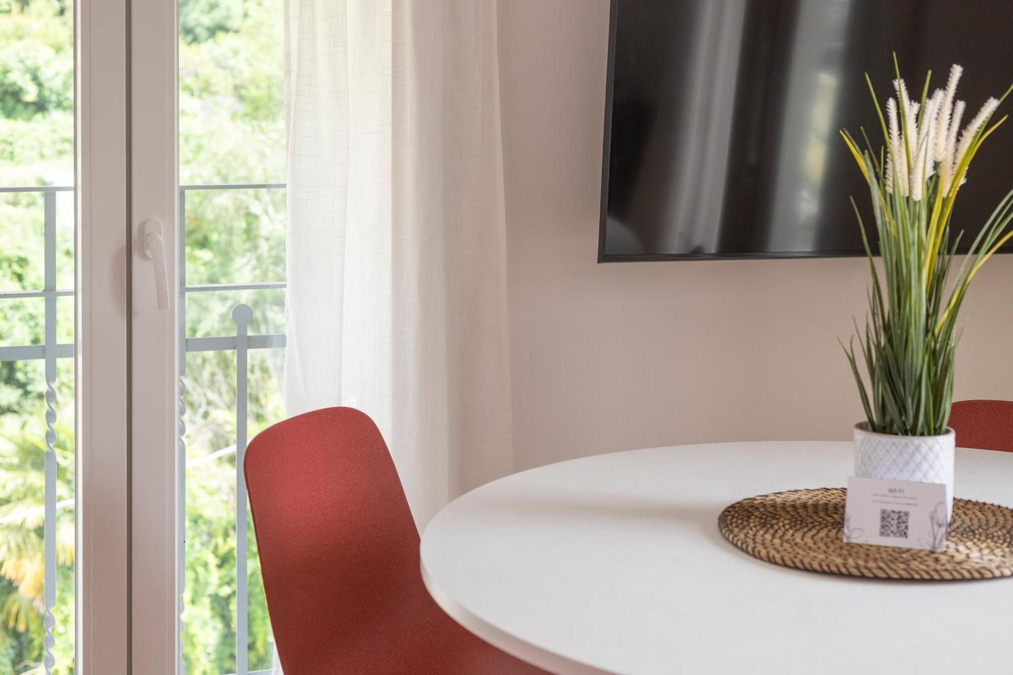 Olmo Suites โกโม ภายนอก รูปภาพ