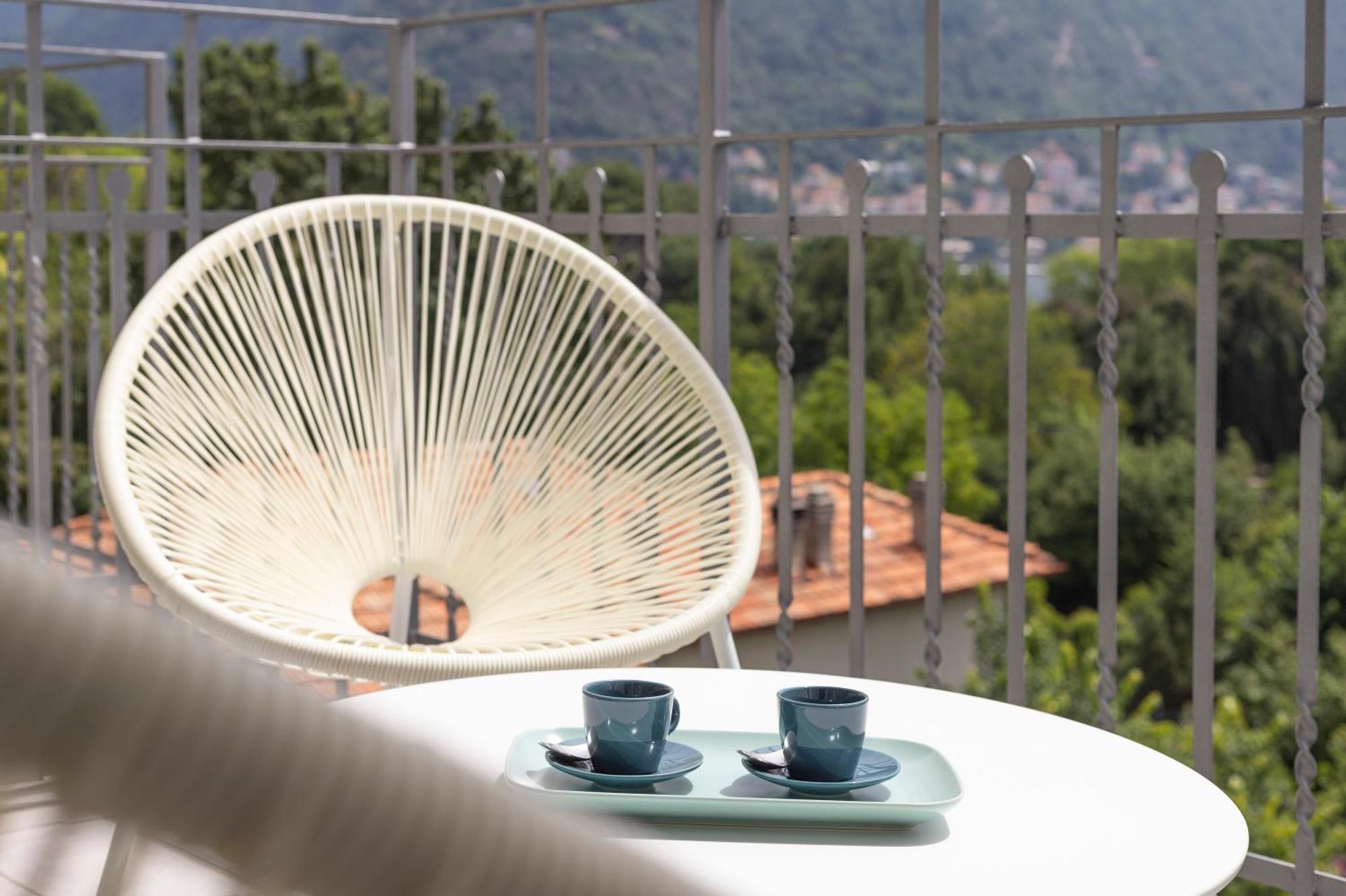 Olmo Suites โกโม ภายนอก รูปภาพ