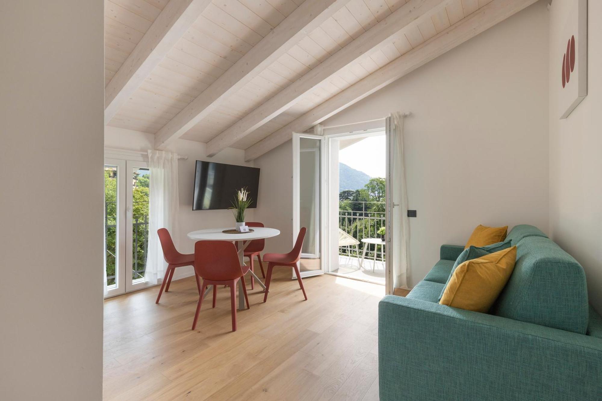 Olmo Suites โกโม ภายนอก รูปภาพ
